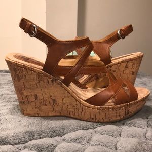 💖SALE💝Leather wedge from B.O.C. # 9 gently used.